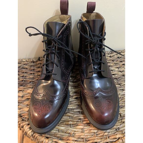 DR. MARTENS Delphine 8-Eye Brogue Boot Oxblood Maroon 10 new without box - Picture 6 of 13